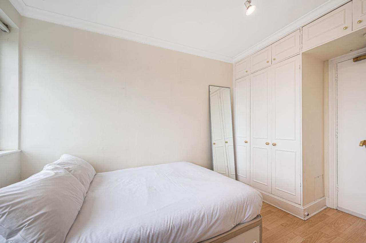 South Kensington Excellent Location Studio At Chelsea Cloister Hotel Лондон Екстериор снимка